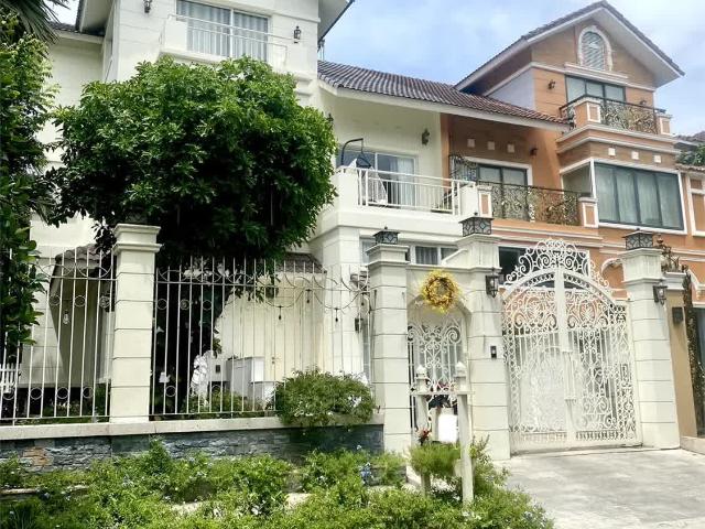 Biệt Thự bán tại Thủ Đức, Hồ Chí Minh