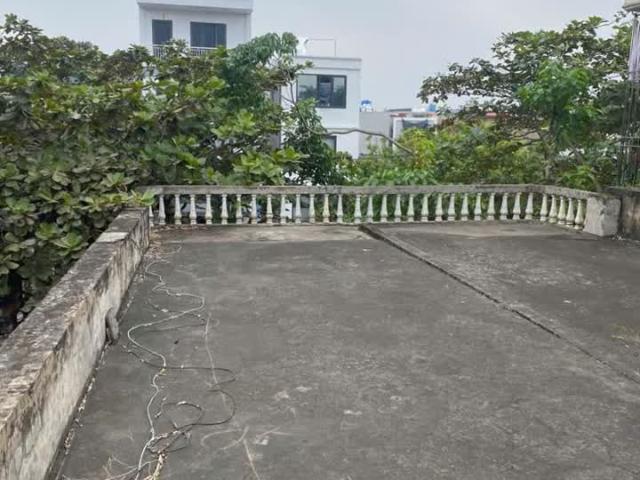 Nhà mặt phố bán