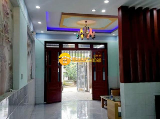 Nhà mặt phố bán