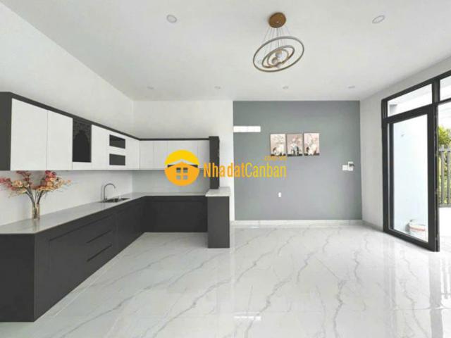 Nhà mặt phố bán