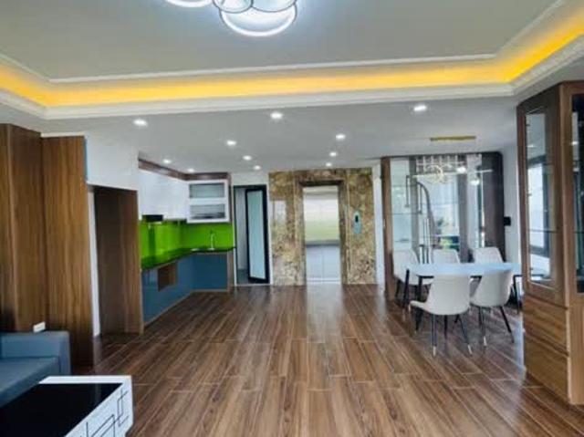 Nhà mặt phố bán tại Hoàn Kiếm, Hà Nội