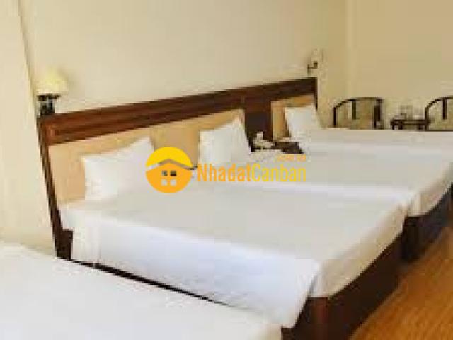 Nhà mặt phố bán