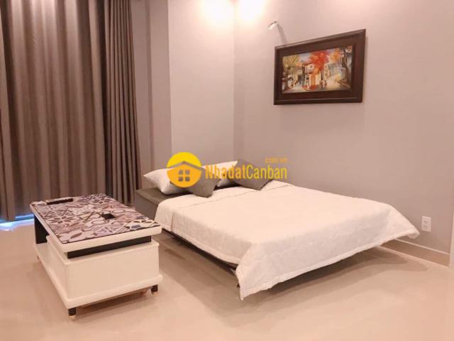 Nhà mặt phố bán