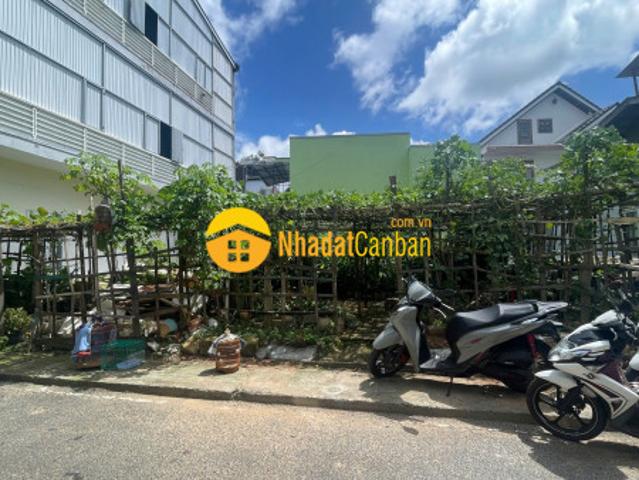 Mặt bằng bán