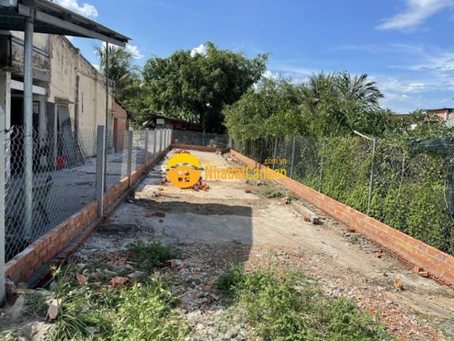 Mặt bằng bán