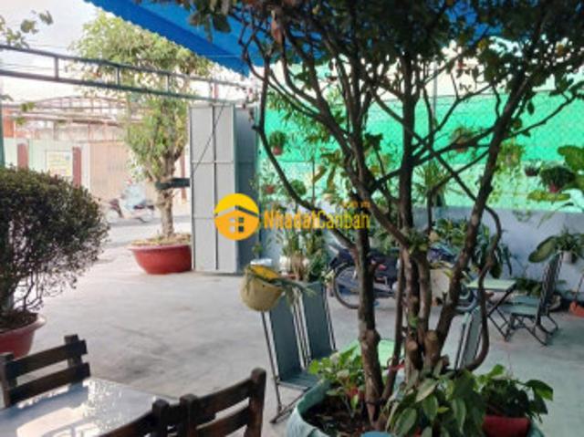 Nhà mặt phố bán