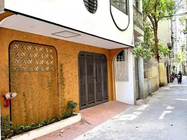 Nhà mặt phố bán tại Hoàn Kiếm, Hà Nội