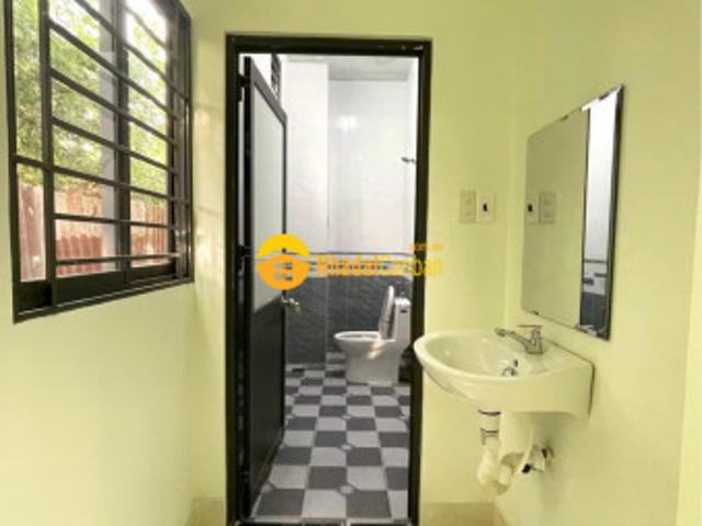 Nhà mặt phố bán