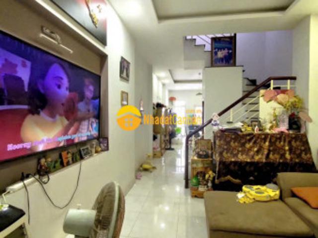 Nhà mặt phố bán