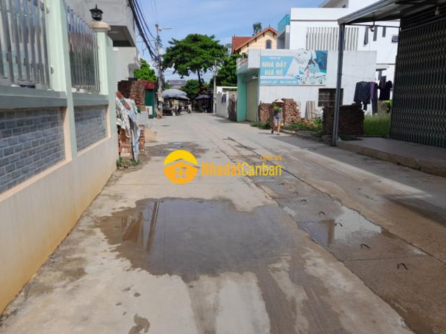 Nhà mặt phố bán