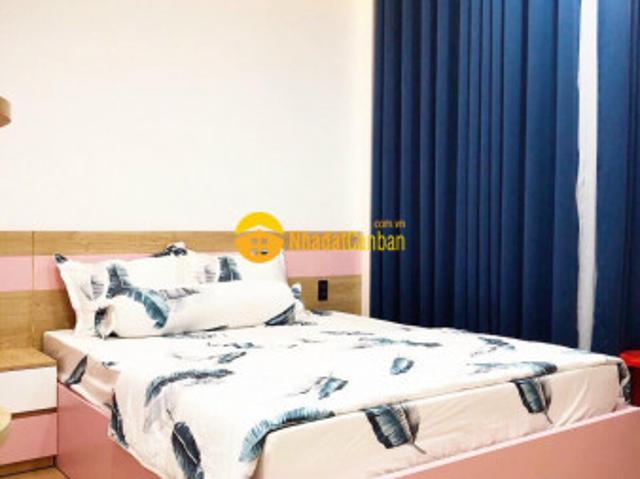 Nhà mặt phố bán
