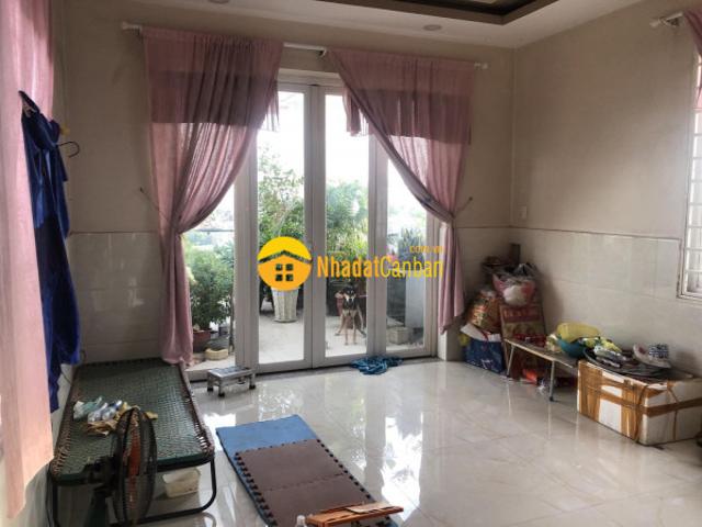 Nhà mặt phố bán