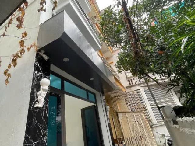 Nhà bán tại Hoàn Kiếm, Hà Nội