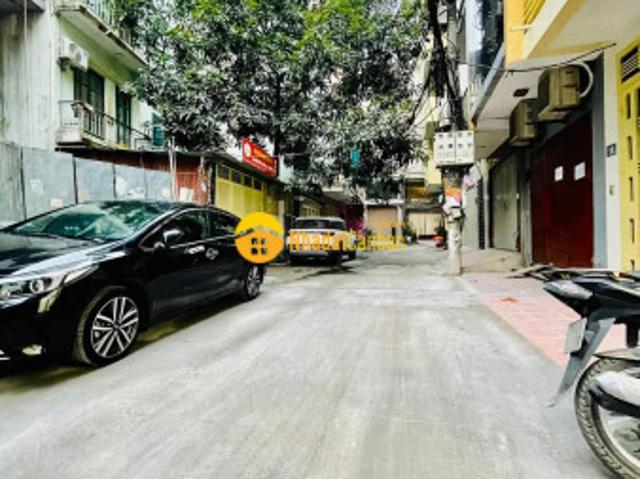 Nhà mặt phố bán