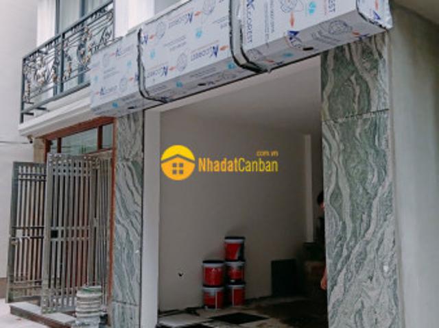 Nhà mặt phố bán