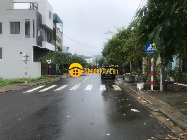 Nhà mặt phố bán