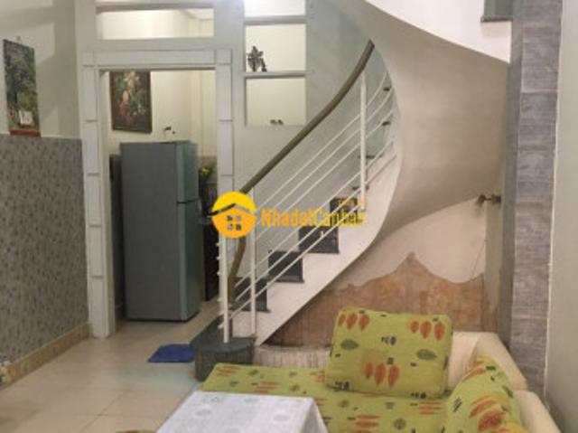 Nhà mặt phố bán