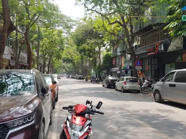 Nhà mặt phố bán tại Hoàn Kiếm, Hà Nội