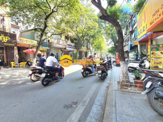 Nhà mặt phố bán
