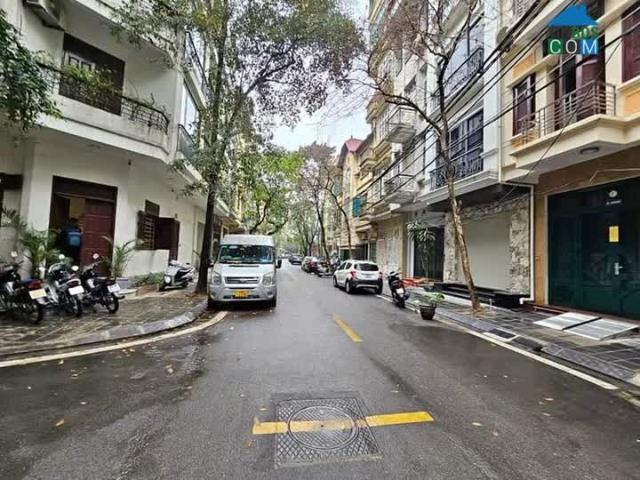 Nhà mặt phố bán tại Hoàn Kiếm, Hà Nội