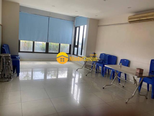 Nhà mặt phố bán