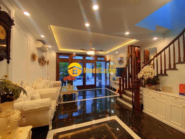 Nhà mặt phố bán