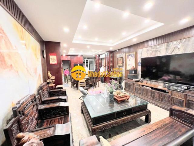 Nhà mặt phố bán
