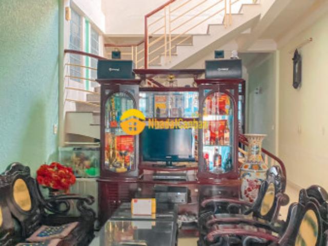 Nhà mặt phố bán