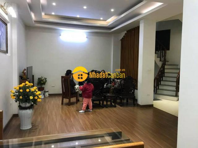 Nhà mặt phố bán