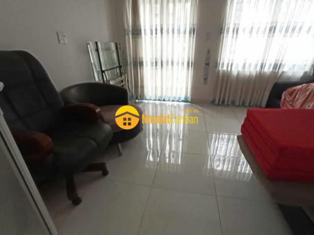 Nhà mặt phố bán