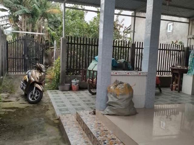 Nhà mặt phố bán