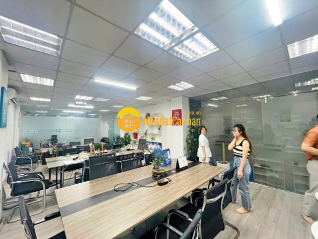Nhà mặt phố bán