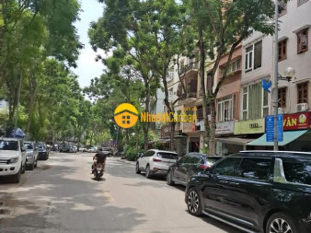 Nhà mặt phố bán
