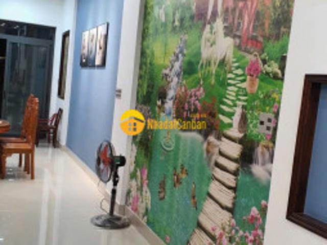 Nhà mặt phố bán