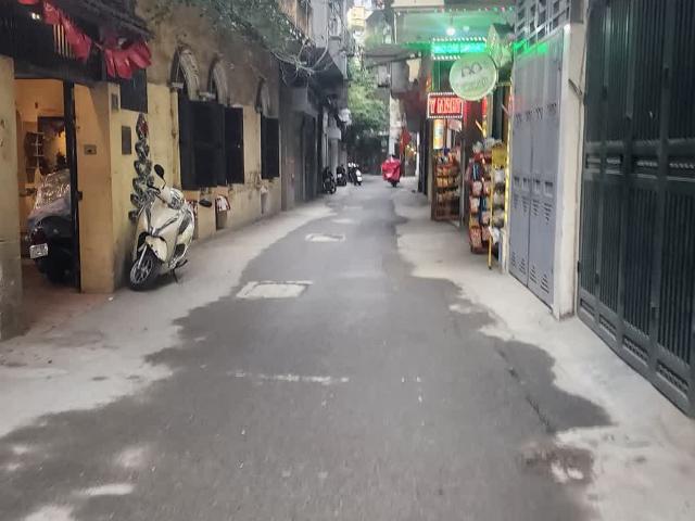 Nhà bán tại Hoàn Kiếm, Hà Nội