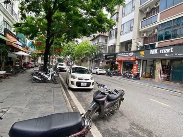 Nhà mặt phố bán tại Hoàn Kiếm, Hà Nội