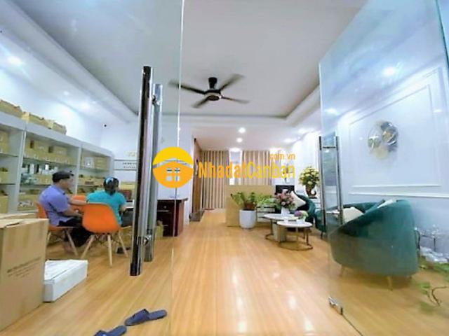 Nhà mặt phố bán tại Hà Nội