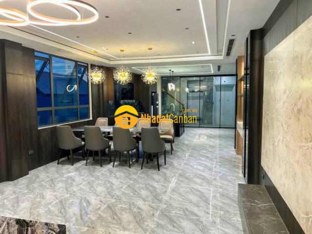 Nhà mặt phố bán tại Hà Nội