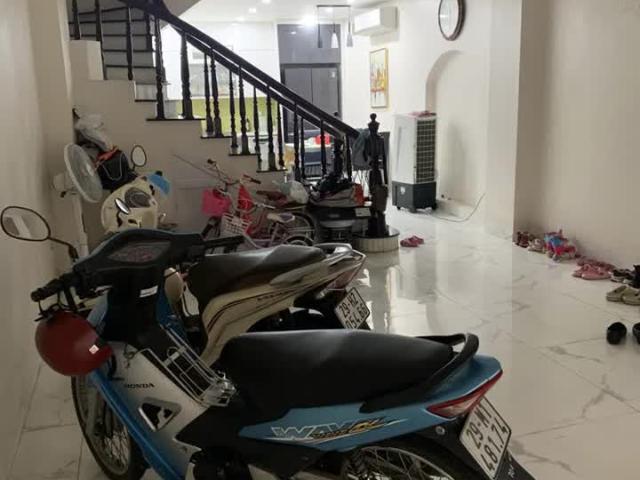Nhà bán tại Hoàn Kiếm, Hà Nội