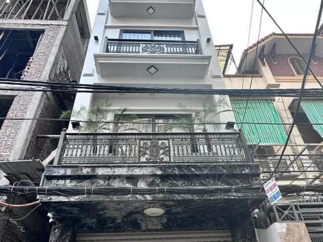 Nhà mặt phố bán tại Hoàn Kiếm, Hà Nội