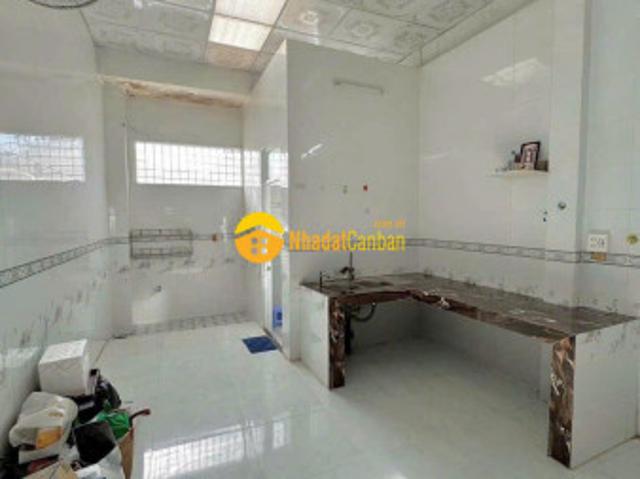 Nhà mặt phố bán