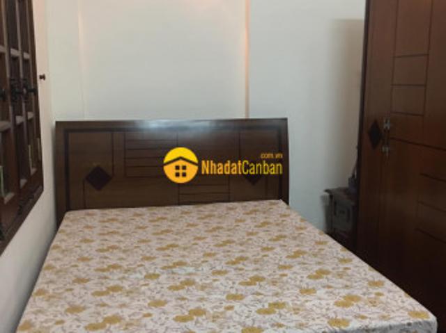 Nhà mặt phố bán