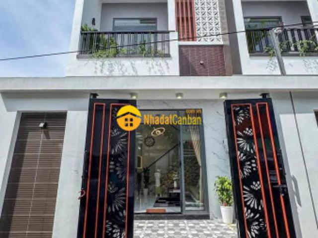 Nhà mặt phố bán