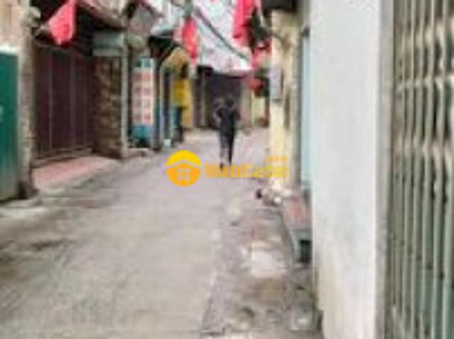 Nhà mặt phố bán
