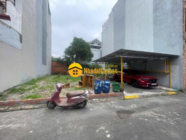 Mặt bằng bán