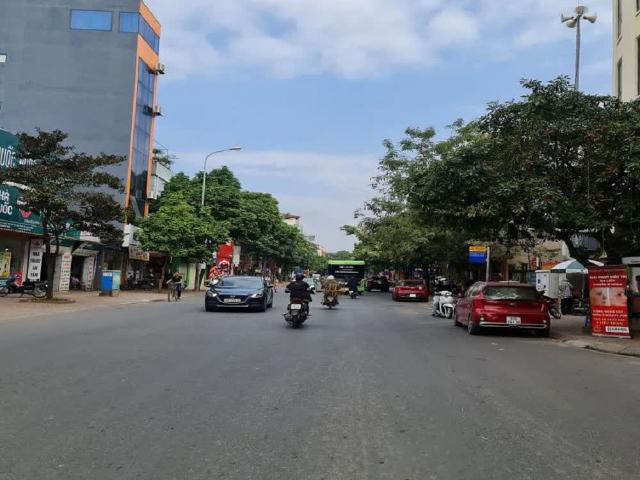 Nhà mặt phố bán tại Hoàn Kiếm, Hà Nội
