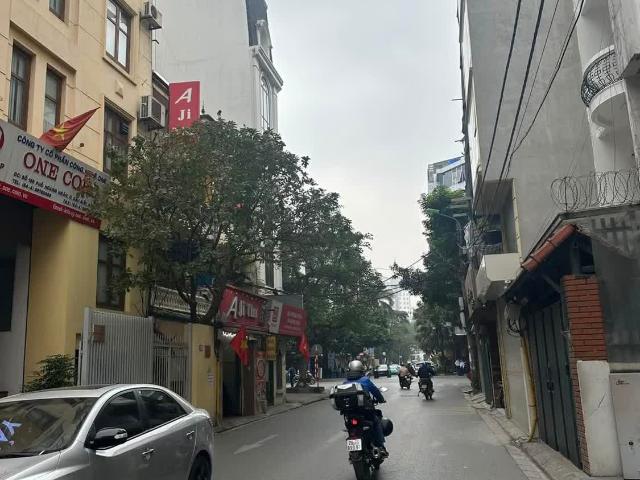 Nhà bán tại Hoàn Kiếm, Hà Nội