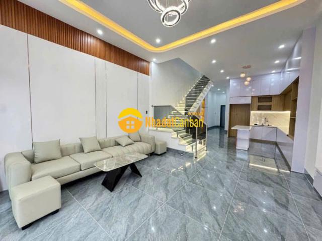 Nhà mặt phố bán