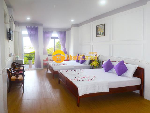 Nhà mặt phố bán