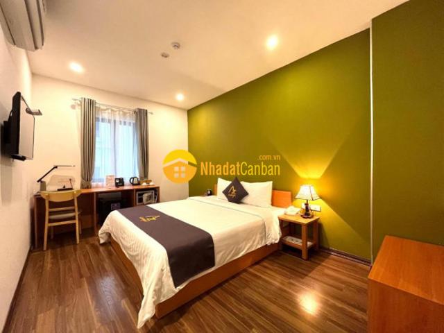 Nhà mặt phố bán